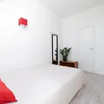Apartman Spacious 2-level Penthouse In