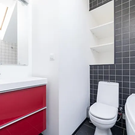 Appartamento Spacious 2-level Penthouse In *