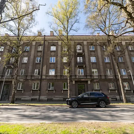 Spacious 2-level Penthouse In Reval