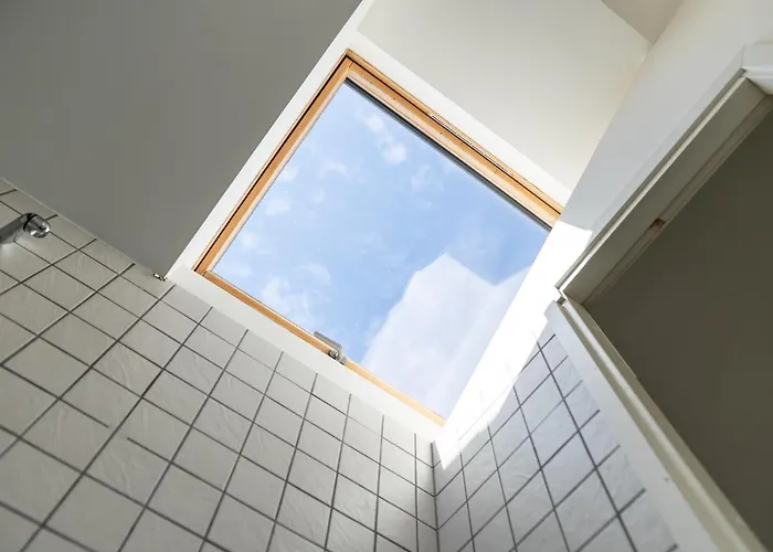 Spacious 2-level Penthouse In Appartement *